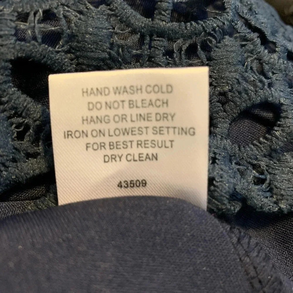 Romeo & Juliet Couture Navy Woven Crochet Dress S - Picture 7 of 7